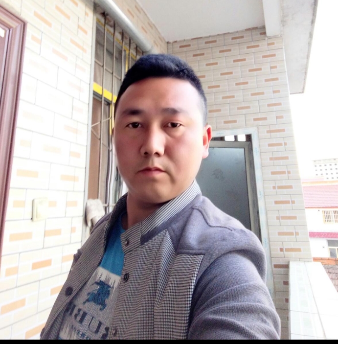 帅帅的大叔的第一张照片--永春交友网