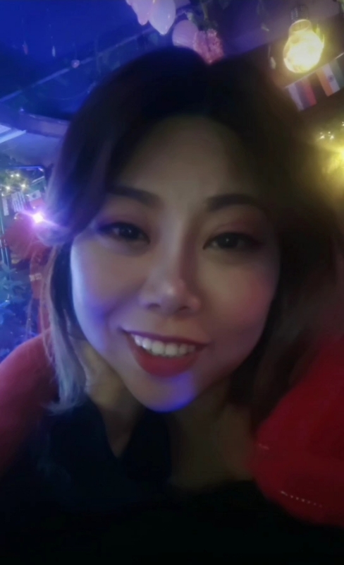 收快递的费仙女的第一张照片--永春交友网