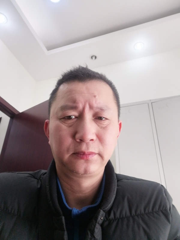 相视而笑的第一张照片--永春交友网