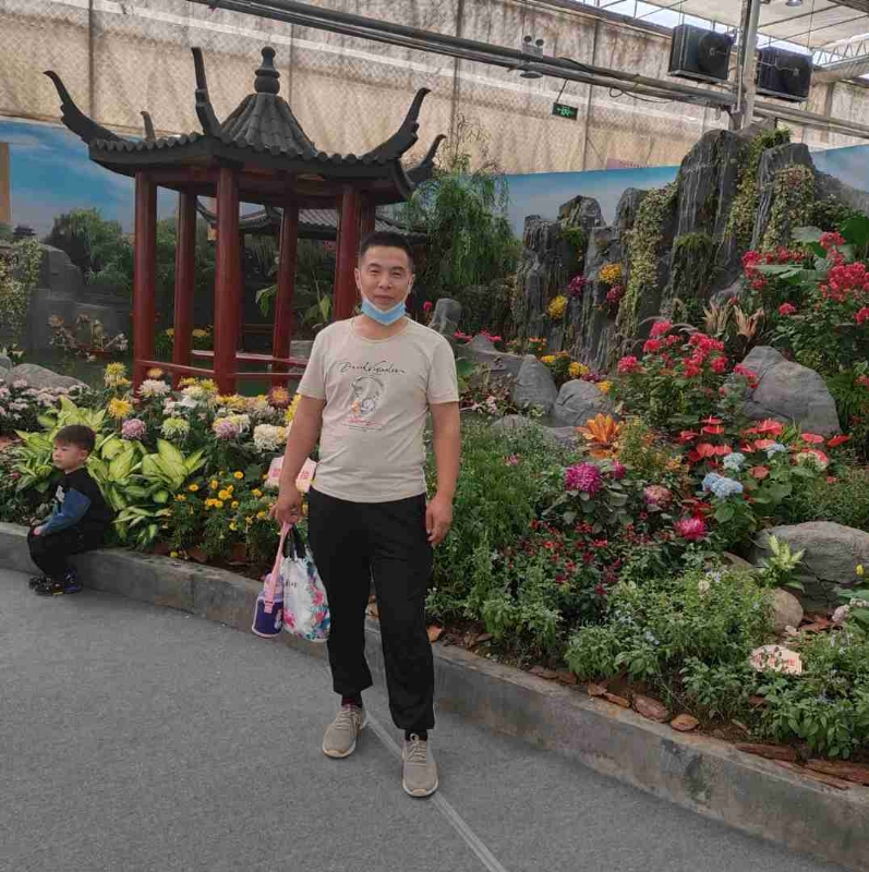 受伤的痴情男的第一张照片--永春交友网