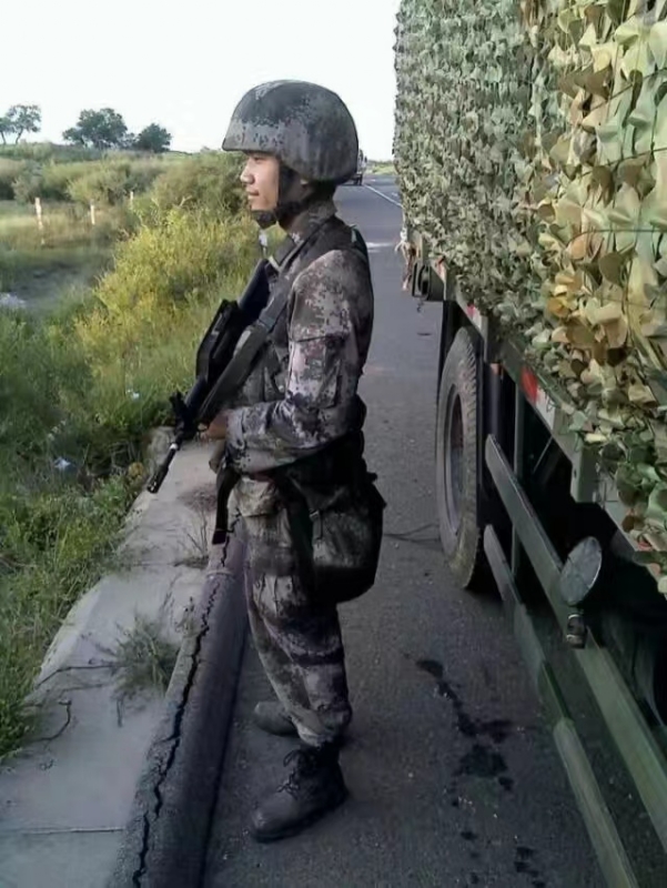 搬砖中的第一张照片--永春交友网