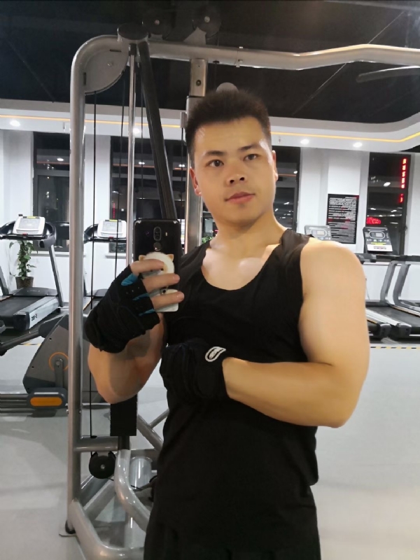 范迪塞尔的第二张照片--永春交友网